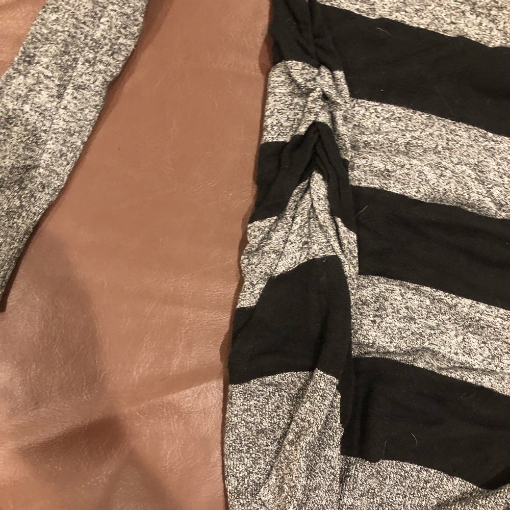 Sweater - Picture 2 of 3